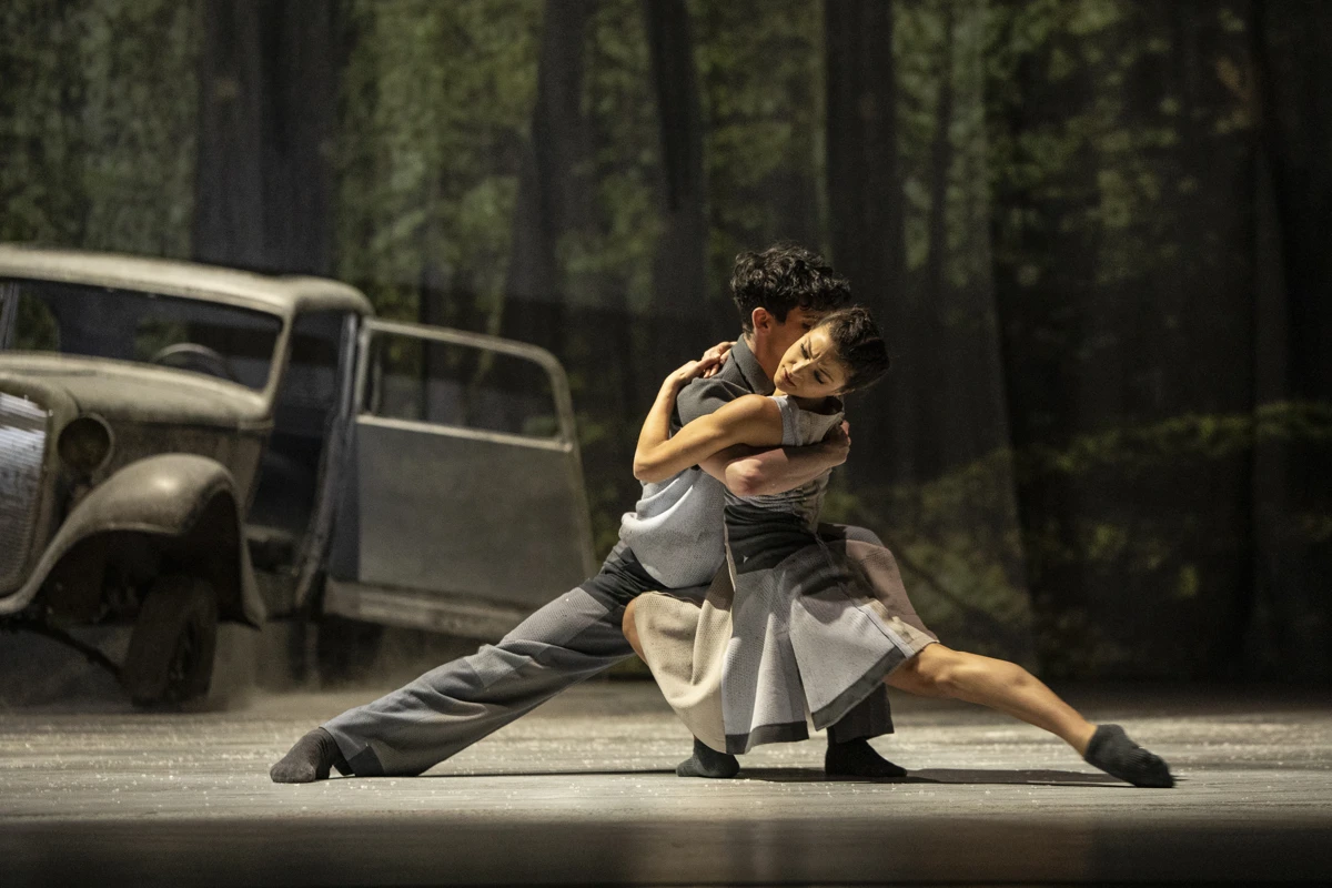Ballett-Doppelabend "La Valse / Sacre"